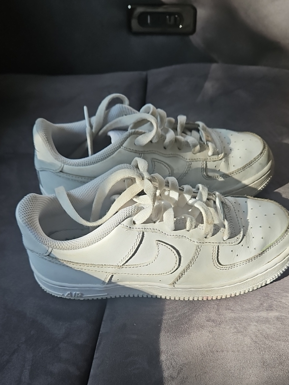 Kids White Low-Top Athletic Sneakers with Classic Swoosh